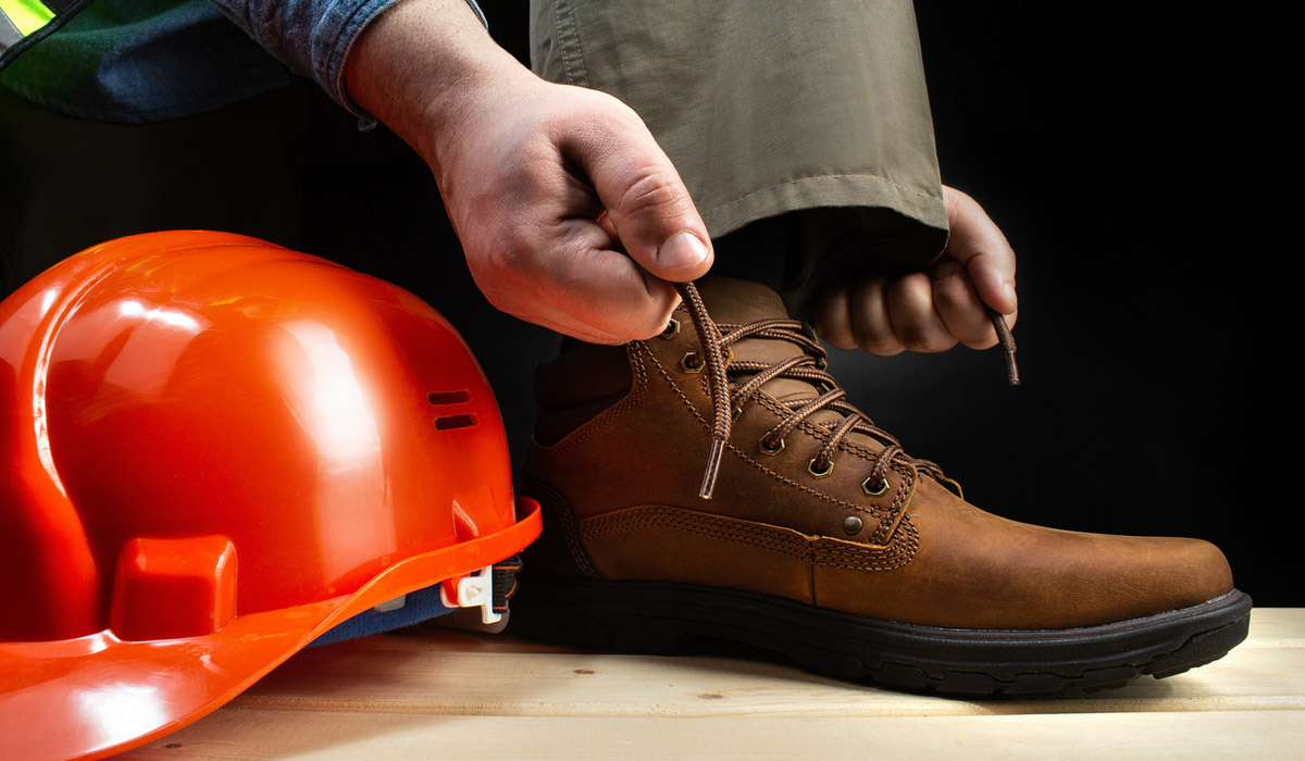 Why Do Electricians Need EH Certified Boots